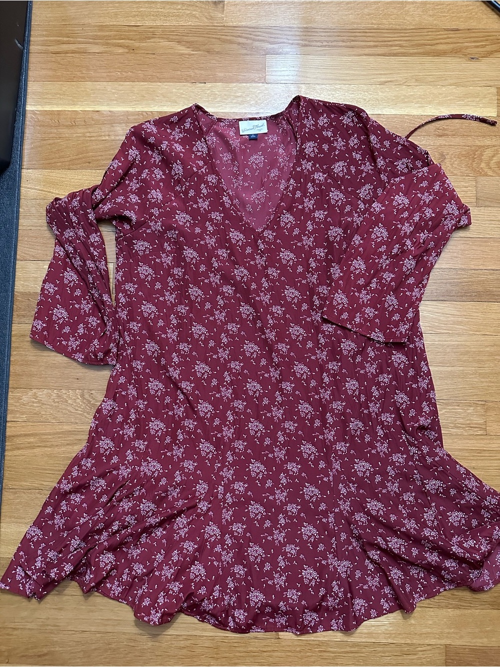 Universal Thread Burgundy Floral V-Neck Dress Size XL